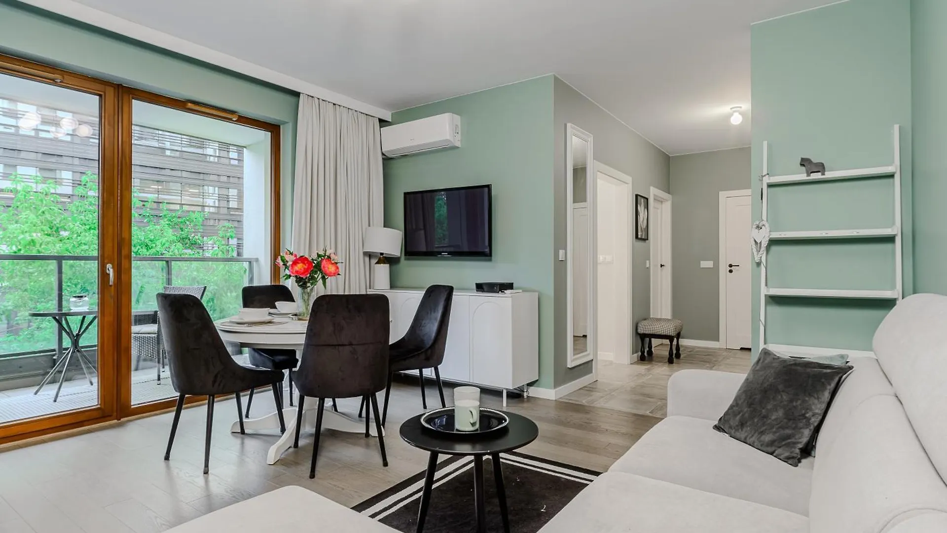 P&O Apartments Grzybowska I Varşova